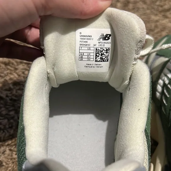 New Balance 9060 - Picture 5 of 5